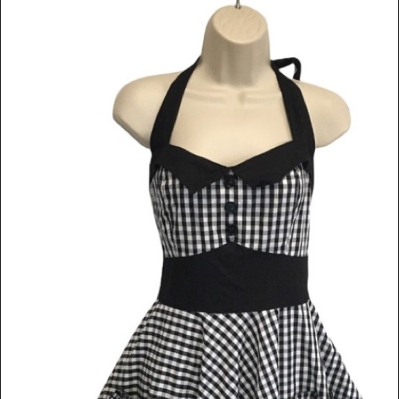 Beautiful hell bunny dress didn’t fit me right so selling it on here - Picture 4 of 4